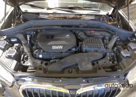 2017 BMW X1 xDrive28I из США, поврежденный, VIN WBXHT3C37H5F70129